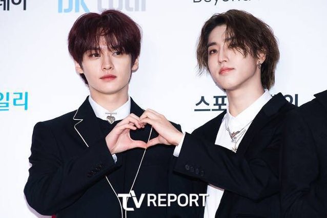 innnsano's tweet photo. comentário aleatório; esses dois filha da puta não desgrudam ne? não tem uma foto de grupo que eles não estejam juntos https://t.co/iQzVsf9tSa