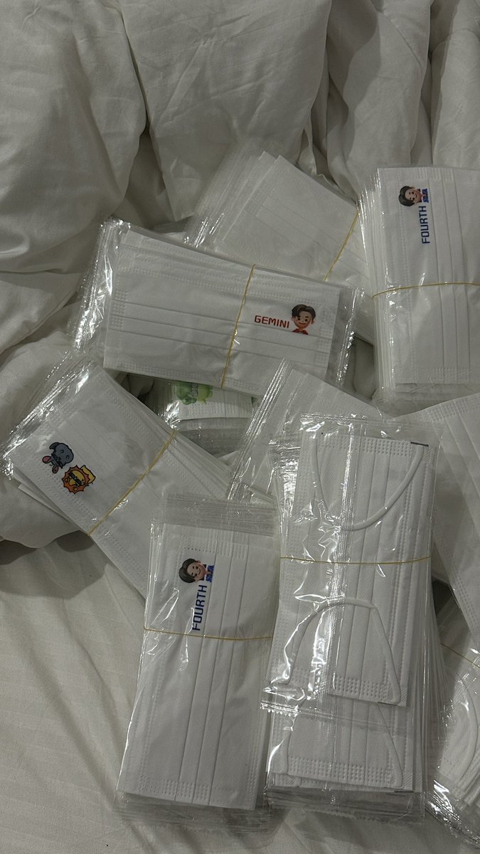 __DotComDotMY__'s tweet image. WTS | GeminiFourth 🇲🇾

☁️ GeminiFourth face mask
☁️ ready stock
☁️ DM me if interested

#geminifourth #Gemini_NT #Fourthnattawat