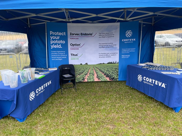 CortevaUK's tweet photo. Our team are set up at #PotatoesInPractice today๐ฅ
Come over to our stand and have a chat with Corteva's Colin Bowers and Craig Chisholm to find out more about our solutions for your potato crop.
See you there!
Find out moreโคต๏ธ
https://t.co/La8FQ0yAAj
#PiP23 @JamesHuttonInst โคต๏ธ https://t.co/nrq5g48ESU