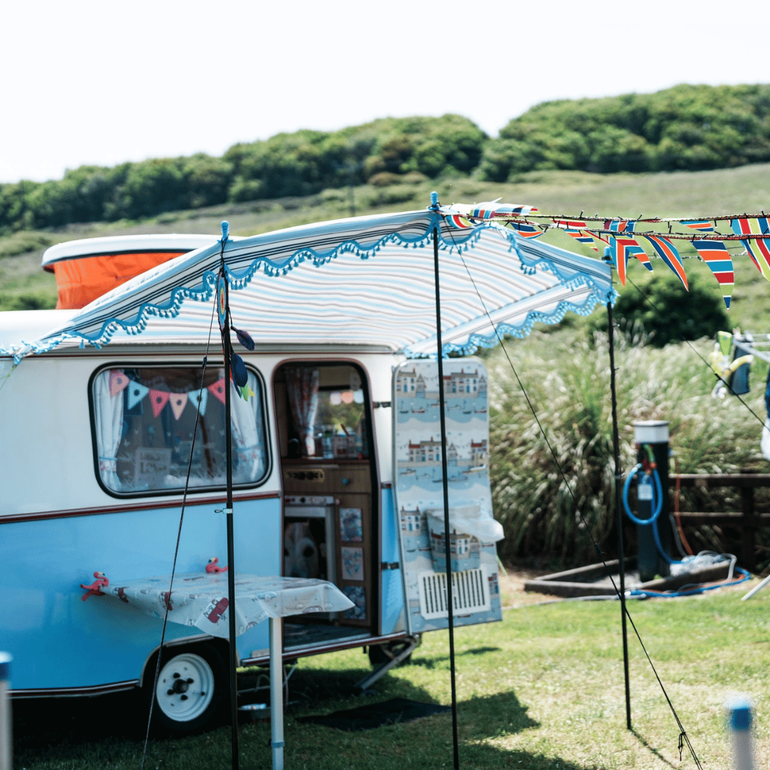 PorthBeachHP's tweet photo. We love this vintage camping set up which was recently on site. 

What's your favourite camping set up with you visit us? We'd love to see your set up so add comments and pics below! https://t.co/qVs0htfjzH
