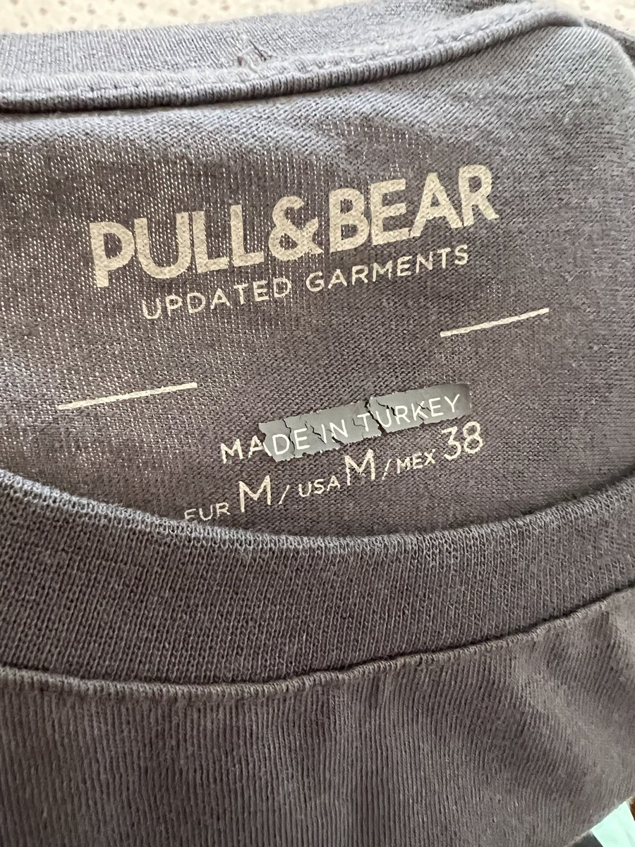 Borja711's tweet photo. Necesito una explicación, @pullandbear https://t.co/vOu7W9S22t