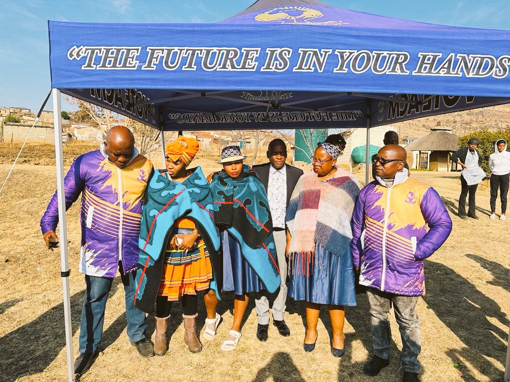 ACMServants's tweet photo. ACM leadership led by President Hlaudi Motsoeneng at Ward 11. #VoteACM https://t.co/j7dFeo4iqh