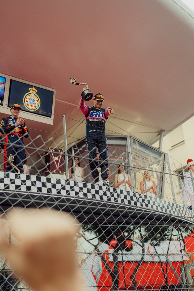 AlpineF1Team's tweet photo. Moments like these are always good to look back on 💙

#Alpine https://t.co/vasOUG64bV