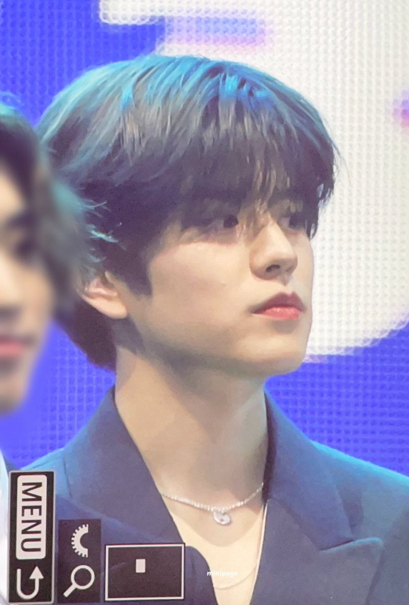 ksmhourly's tweet photo. Kim Seungmin the man you are.. https://t.co/AOJa6KSsHq