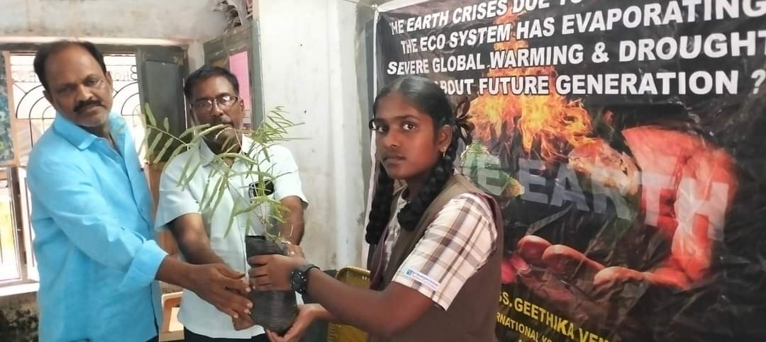YadhumadiR's tweet photo. I conducted save trees and save Earth from the Pollution awareness Campaign in MPP School, Madhavaiah Nagar, Sullurupeta Tirupati Dt Andhra Pradesh #globalwarming #pollution #schoolawarenesscampaign #yadhumadiru #schoolfights #schools #PMOIndia #globalnews #DontCutTrees #savetree https://t.co/jm2sNsHt9a