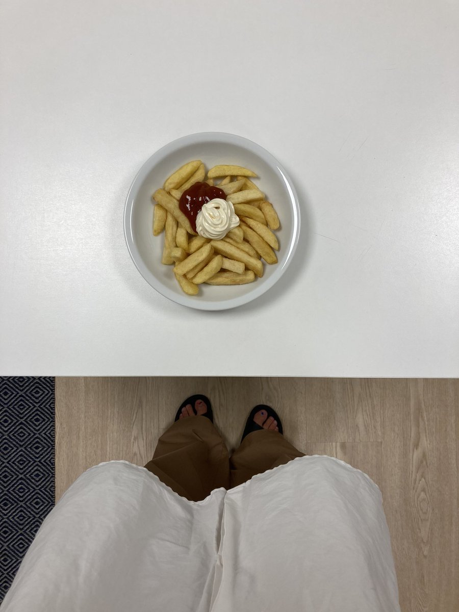 _SCHMO's tweet photo. grüße aus der küche! https://t.co/6Q9NL4T0NQ