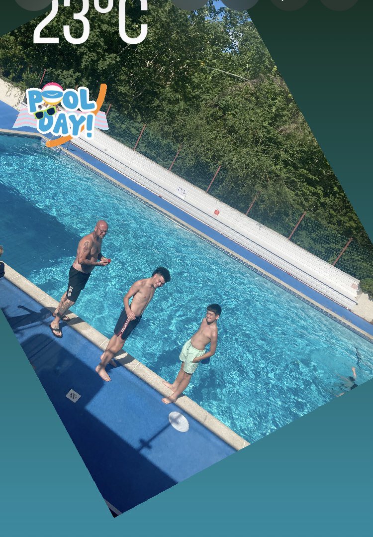 Suns out = pool day ☀️🤽🏻‍♂️ #thursdaymorning
