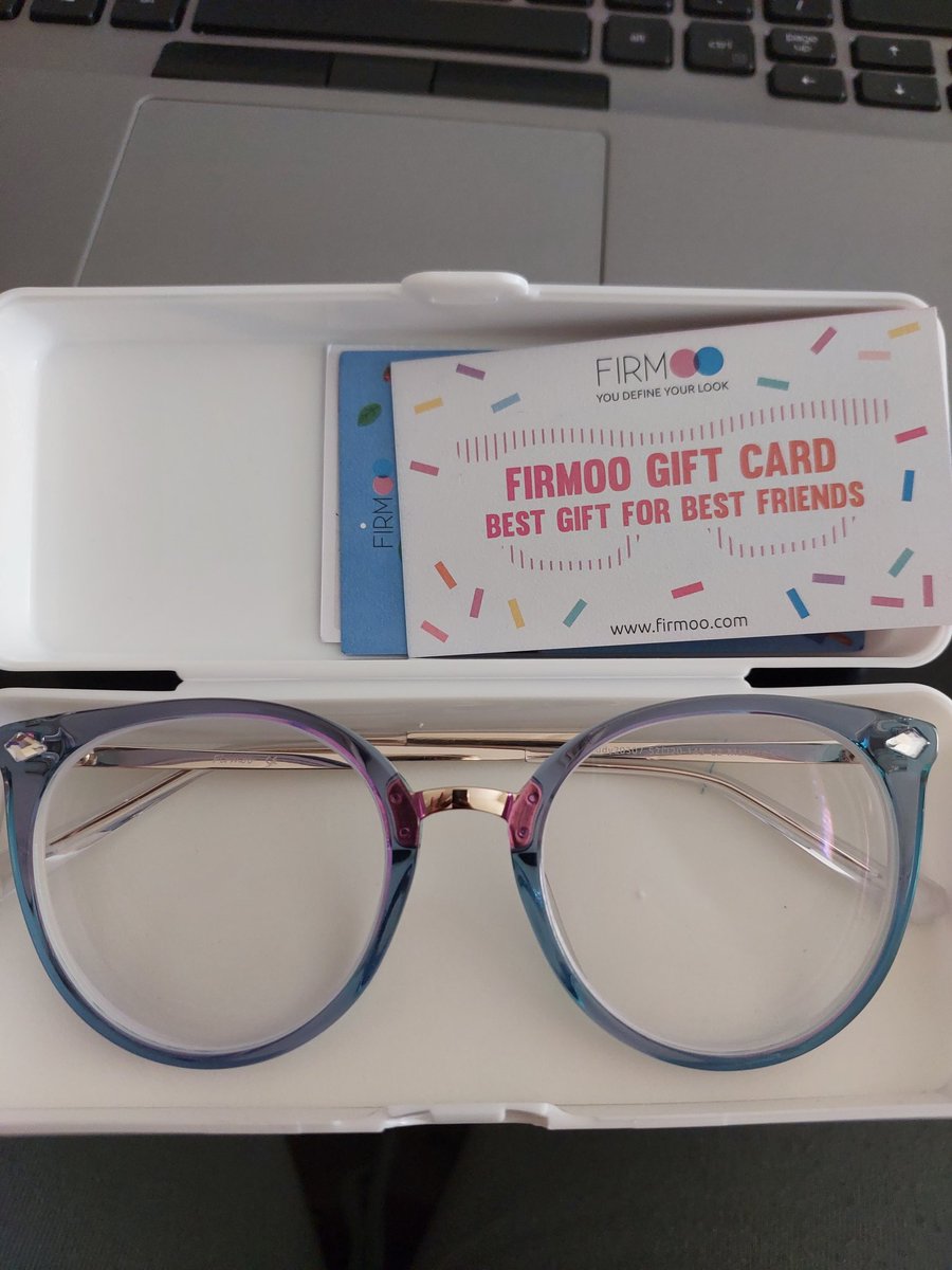 PhumieeM's tweet photo. Paid R184.51 for these prescription glasses at #firmoo.
This is my 5th pair coz they are so reasonable.
I got a playful pair. https://t.co/SYDbw3heU1