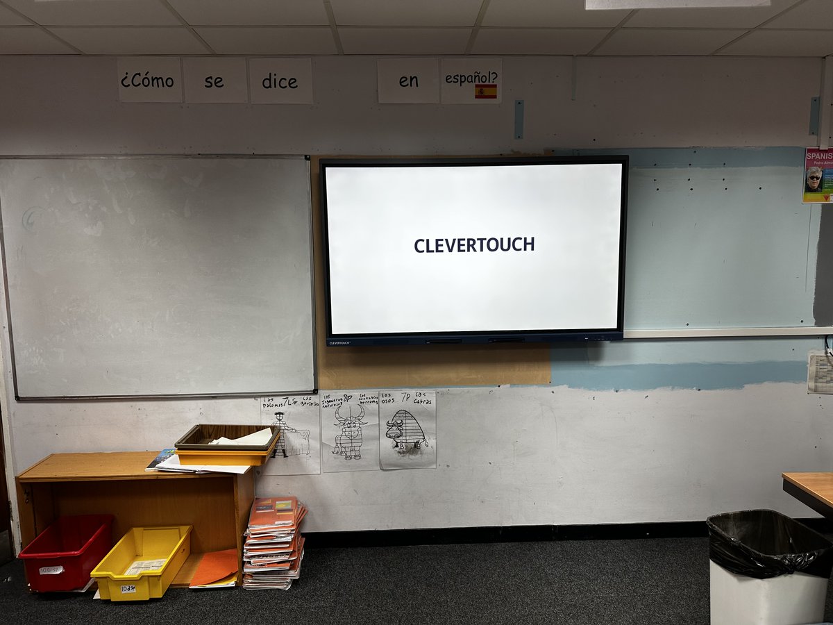 Round one of the latest installs of 10 new @myClevertouch boards replacing some old smartboards #newtechnology #teachingboard #teachingsupport #65inch #clevertouch @SaharaAV