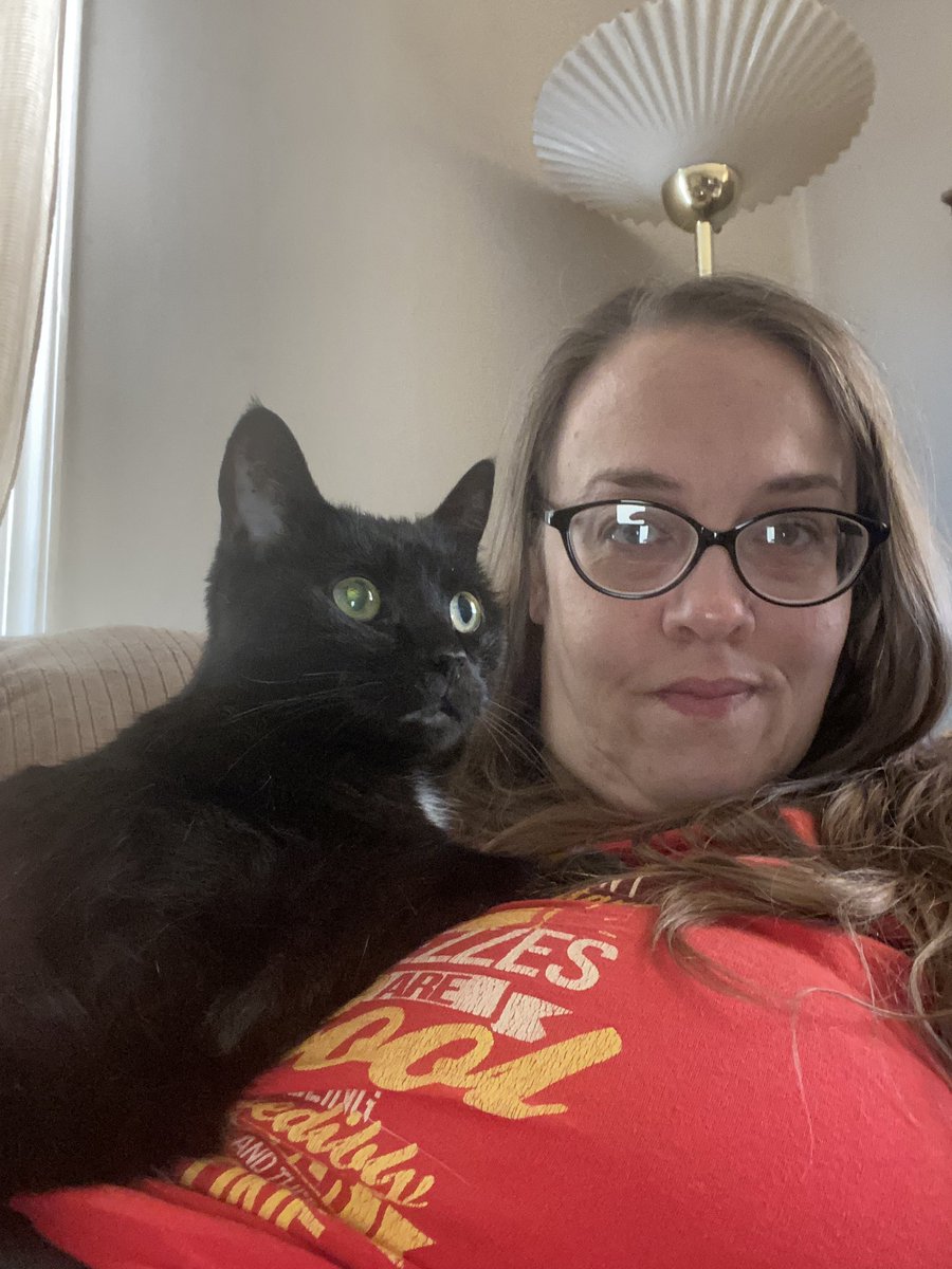 Elizabeth (Beth) Taylor tweet media