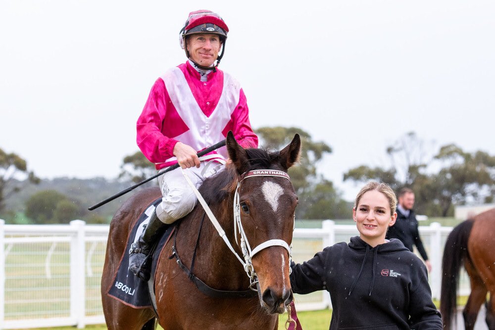 MickyGrantham's tweet photo. It was a day for firsts with TREASURED QUEEN getting her first win, giving us our first victory of the season and Cass strapping her first winner for the stable! 👏🏼🥇 

Congratulations to Mr &amp; Mrs Peters. A winner for @L1amJPeters on his birthday 🥳

#hygain #hygainfeeds https://t.co/NQKtV5ecVc
