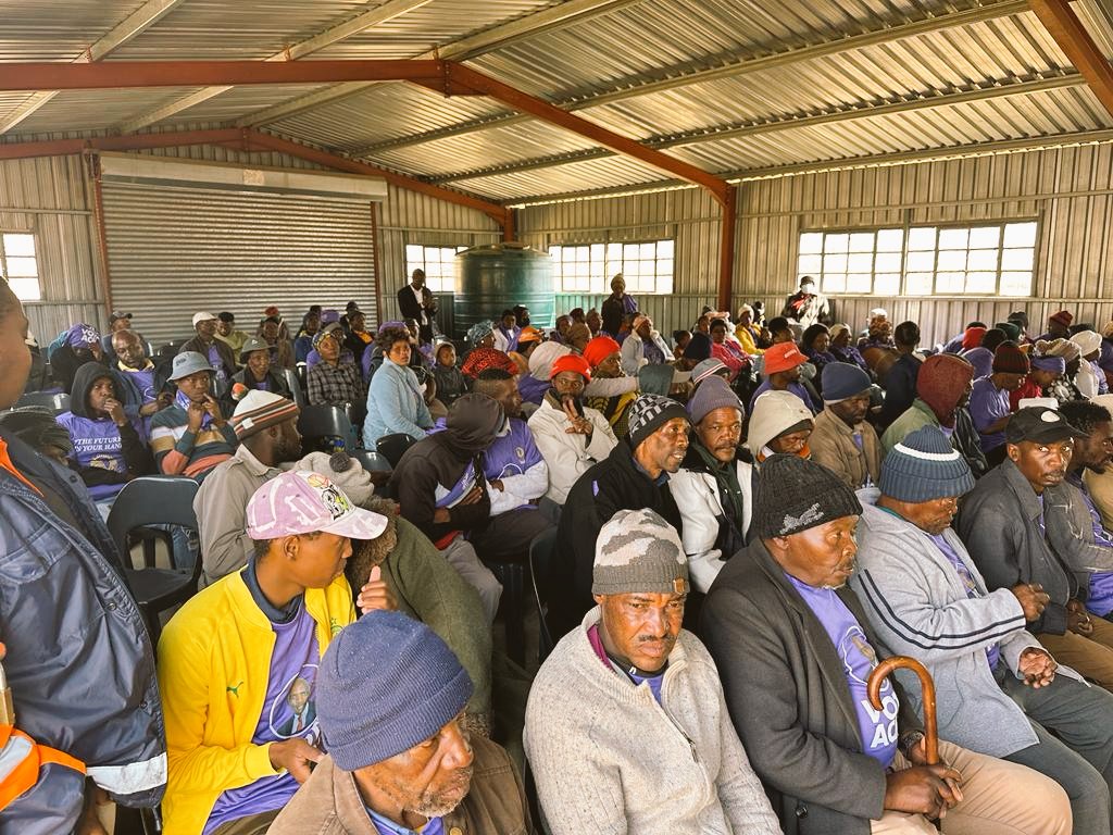 ACMServants's tweet photo. Following the establishment of an ACM structure in Ward 11, hundreds of community members told President Hlaudi that they are happy to join the organisation. #VoteACM https://t.co/NWuWac8Gt4