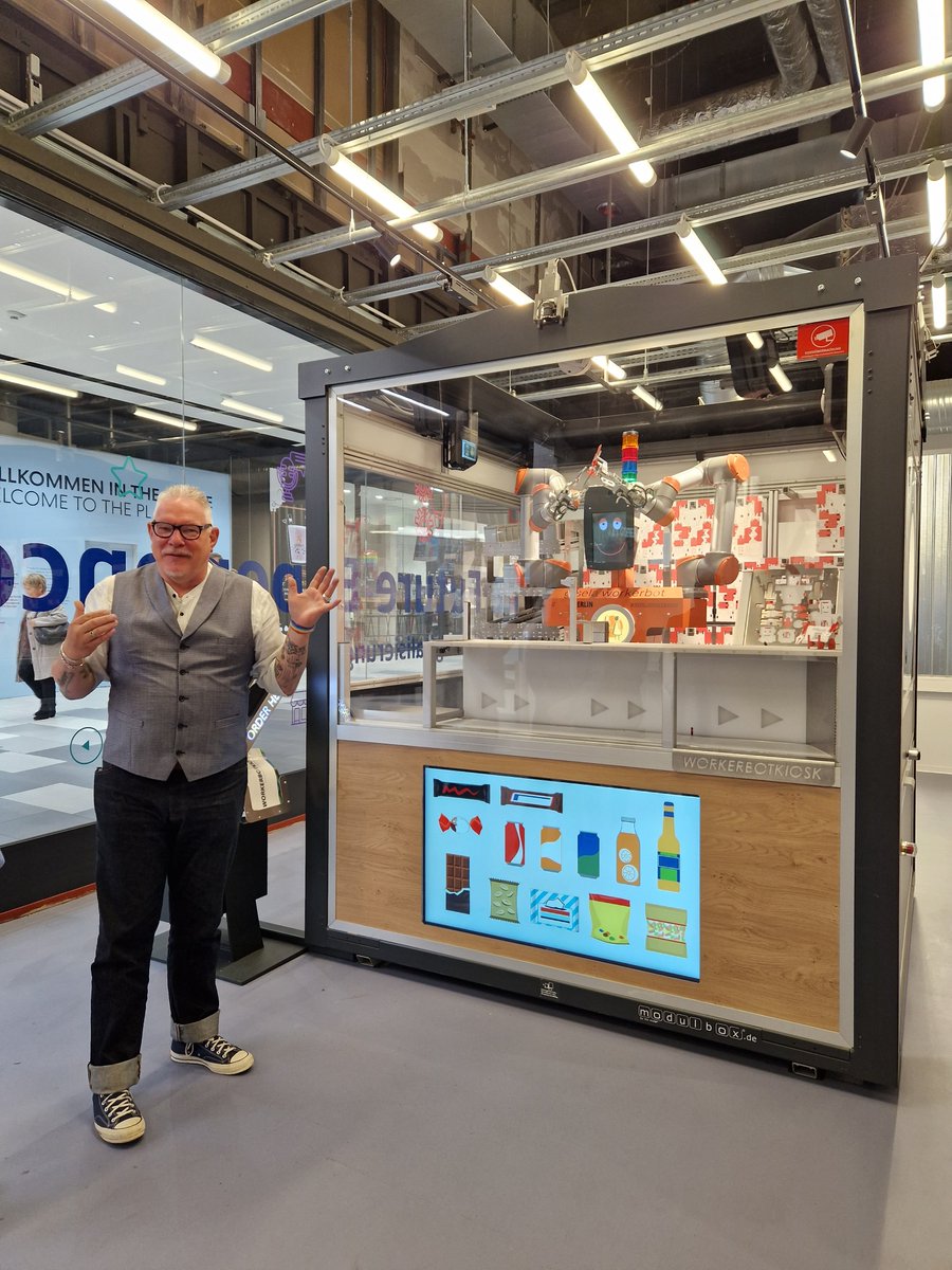 handelkompetent's tweet photo. Rückblicke, aktuelle Digitalisierungsprojekte und zukünftige #Handelsthemen 💡 Zu unserem Status-Workshop haben wir am 09.08 in die #RetailGarage eingeladen. Vielen Dank für den gemeinsamen Austausch!
#Digitalisierung #Mittelstand #KMU #Handel #HandelderZukunft #retailinnovation https://t.co/oL2KKEUQeO