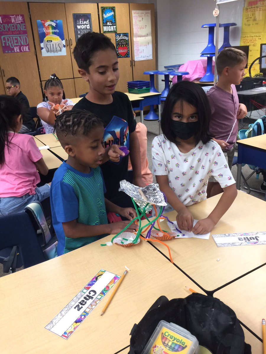 Timbers’ third graders used teamwork all day....helping Harry and building puzzles. <a href="/HumbleISD_TE/">Timbers Elementary</a> <a href="/TimbersSTEM/">Kathryn Hofmann</a>