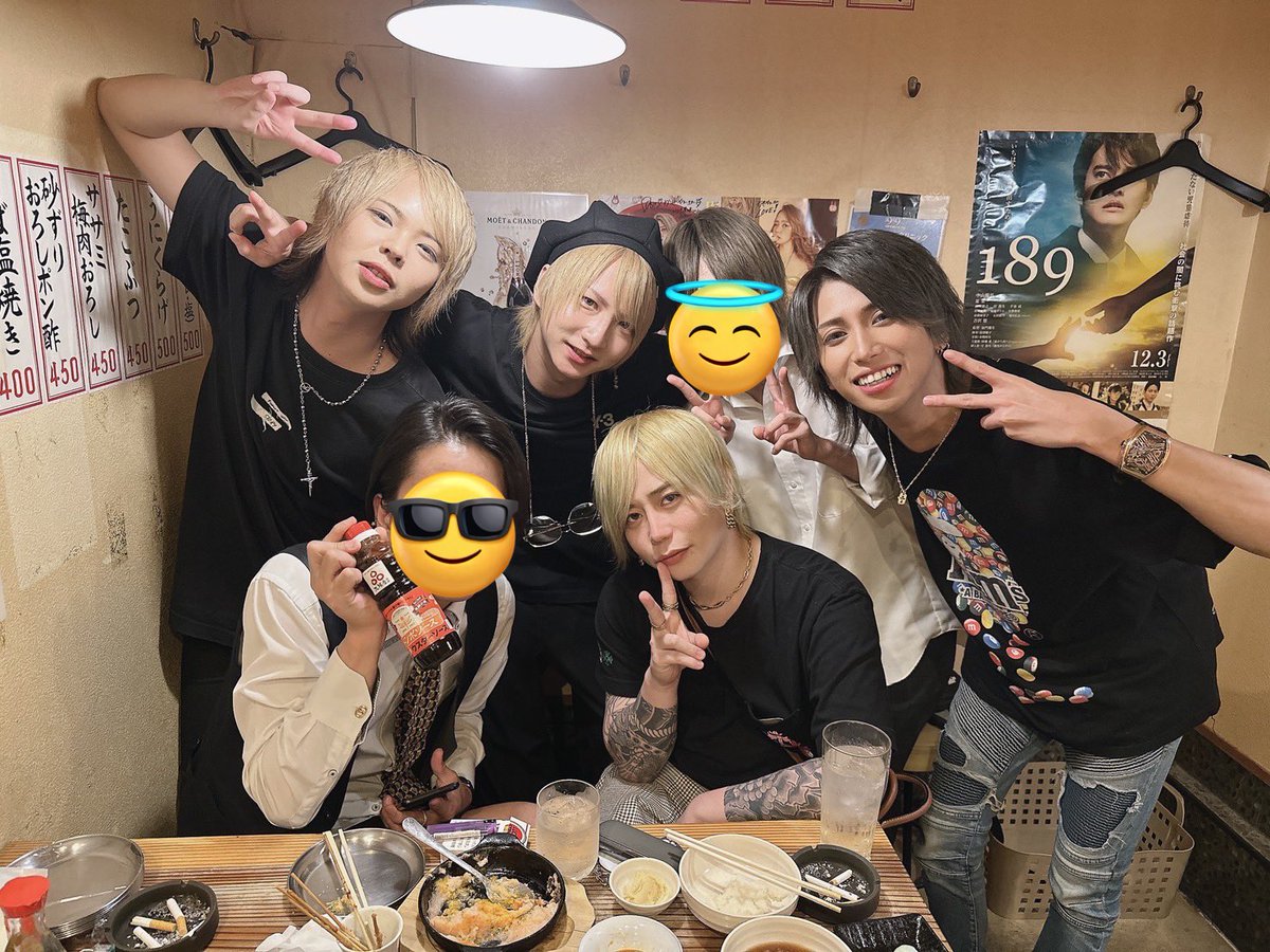 gomikun428's tweet photo. ノーマルカメラです。
下の金髪推してください🥺
久しぶりのホストなので古参になれます🥺
どうかDMか、いいね、ください🥺 https://t.co/kAnqrYId2F