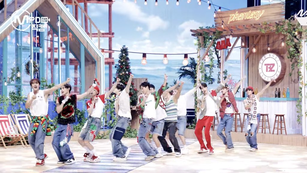 kimsunwoorld's tweet image. THRILLRIDE                         LIP GLOSS