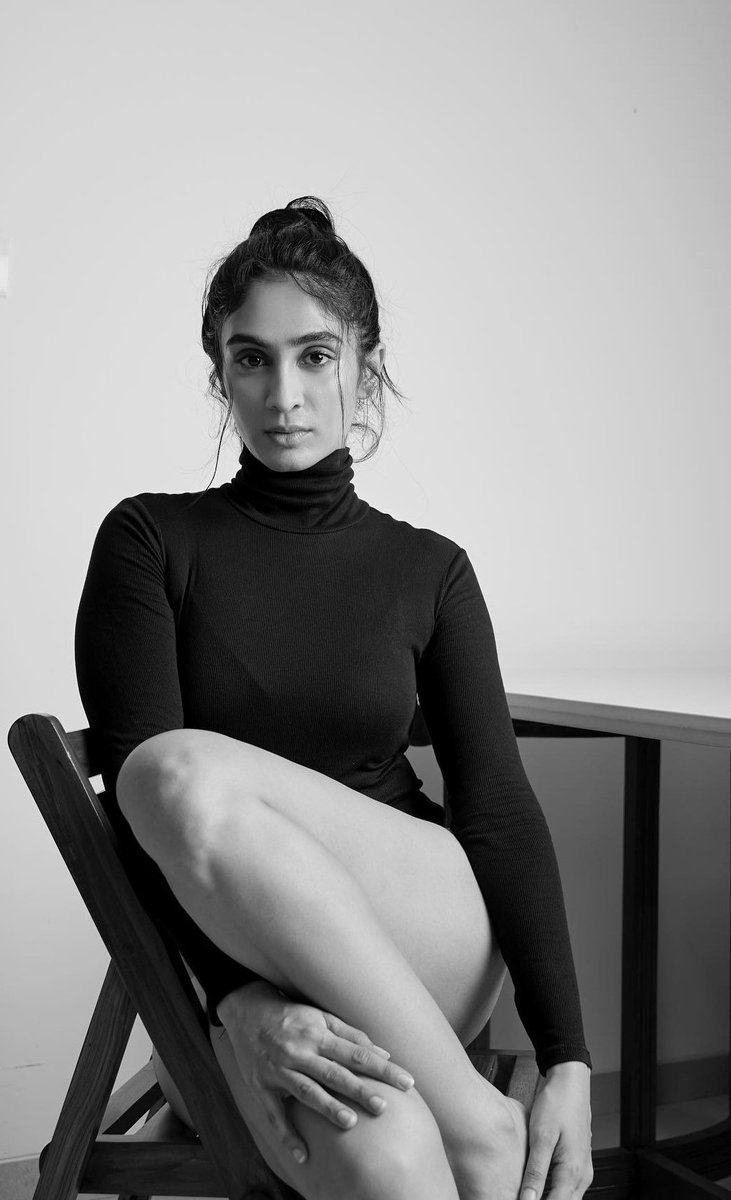 F3Kd3qcXAAAglOi?format=jpg&name=medium