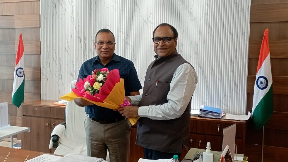 UNOPS_India's tweet photo. @UNOPS & @upswsm has jointly convened a 2-day #RapidActionLearning workshop to provide a platform to learn & share good practices & innovations in @jaljeevan_ in the state.
@UNOPS is providing strategic support to JJM in 11 most water scarce districts of the state. @mahajan_vini https://t.co/BC5mdssFDF