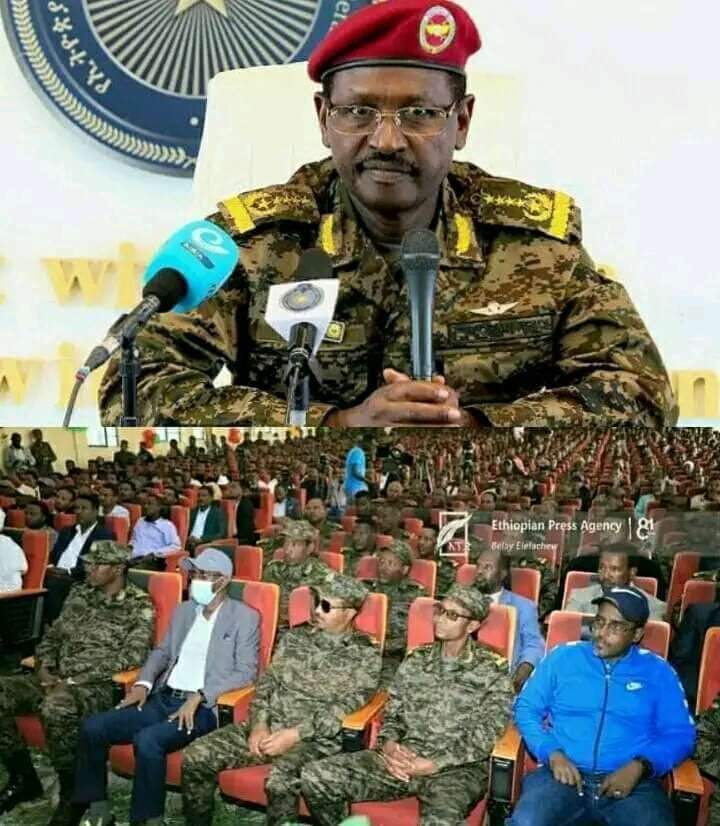 YekunoAmlak12's tweet photo. ~ “ፋኖ ከገመትነው እና ከገመገምነው በላይ ሆኖብናል!” 

ምርኮኛው ብርሃኑ ጁላ የብልጽግና ሰራዊት አመራሮችን ሰብስበው የተናገሩት

“ፋኖ ትዕዛዝ የሚቀበለው ከማን ነው? ማጥቃት ሲኖርበት በአንድነት በአራቱም አቅጣጫ ጥቃት ይከፍታል። ማቆም ሲኖርበትም በአንድነት ፀጥ ይላል! ይሄን ኃይል ትዕዛዝ እየሰጠ ያለው አካል ማነው? ይሄ ኃይል ከገመትነው እና ከገመገምነው በላይ ሆኖብናል። 

የፀጥታ መዋቅራችንን በአንድ ሳምንት ከላይ እስከ ታች ሙሉ በሙሉ ብትንትኑን አውጥቶታል! አድማ ብተ��� ኃይላችንም 50 በመቶ ዲሞብላይዝ ሆኖብናል። መከላከያም እንደዛው! የፈጀውን ፈጅቶ ፣አሉ የተባሉ የቴክኖሎጂዎችንም ቢሆን ተጠቅመን ይሄን ኃይል እየመራ ያለ አካል ማወቅ ይኖርብናል።"

በዘራች��� አይድረስ ማለት አሁን ነው!
ህዝብ ያሸንፋል
ድሉ ይቀጥላል
#እኔም_ፋኖ_ነኝ 
#ህዝባዊ_እምቢተኝነት