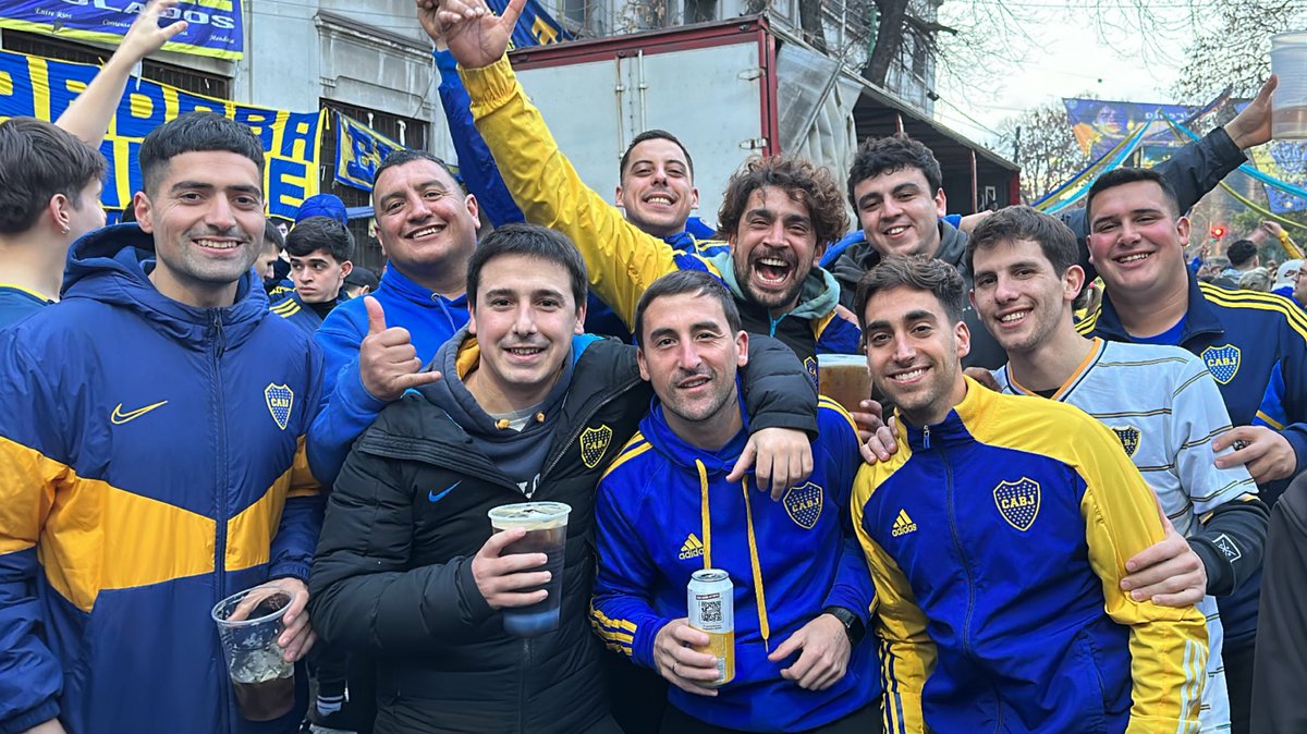 FedeMassaro's tweet photo. A lo Boca se vive mejor ! https://t.co/l7wMbos0UY