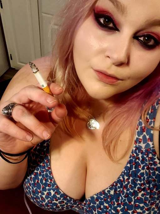 Liliana Ajani’s pics and videos