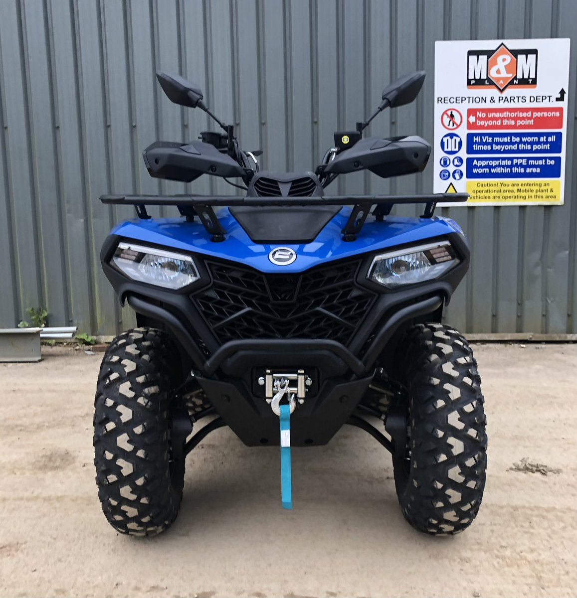 mandmplant's tweet photo. 👀👀 Just in! @cfmotouk #CFORCE450 2023 #BlueEdition 🔵 - Low weight and compact footprint, ease of maintenance, excellent durability, premium standard equipment including winch, alloy wheels 🛞 &amp; electric ⚡️ power steering. Call @mandmplant for a special price. #cfmoto https://t.co/0dOwx1mAdF