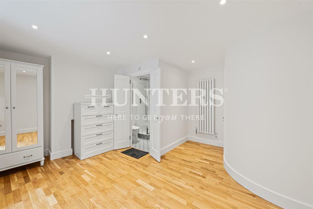 HuntersWestHampstead tweet media