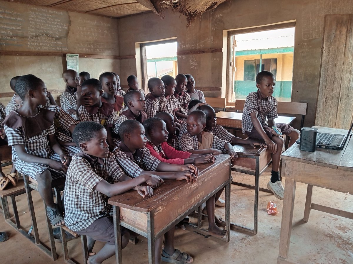 kidsCode_Hub's tweet photo. 🔐🌍 Unlock the future with code! Join us in providing children in underserved communities with the keys to digital literacy. Together, we can inspire young minds, unleash their potential, and build a world where technology is a tool for empowerment. 💡🚀 #UnlockTheFuture https://t.co/UYMHXeHw7j