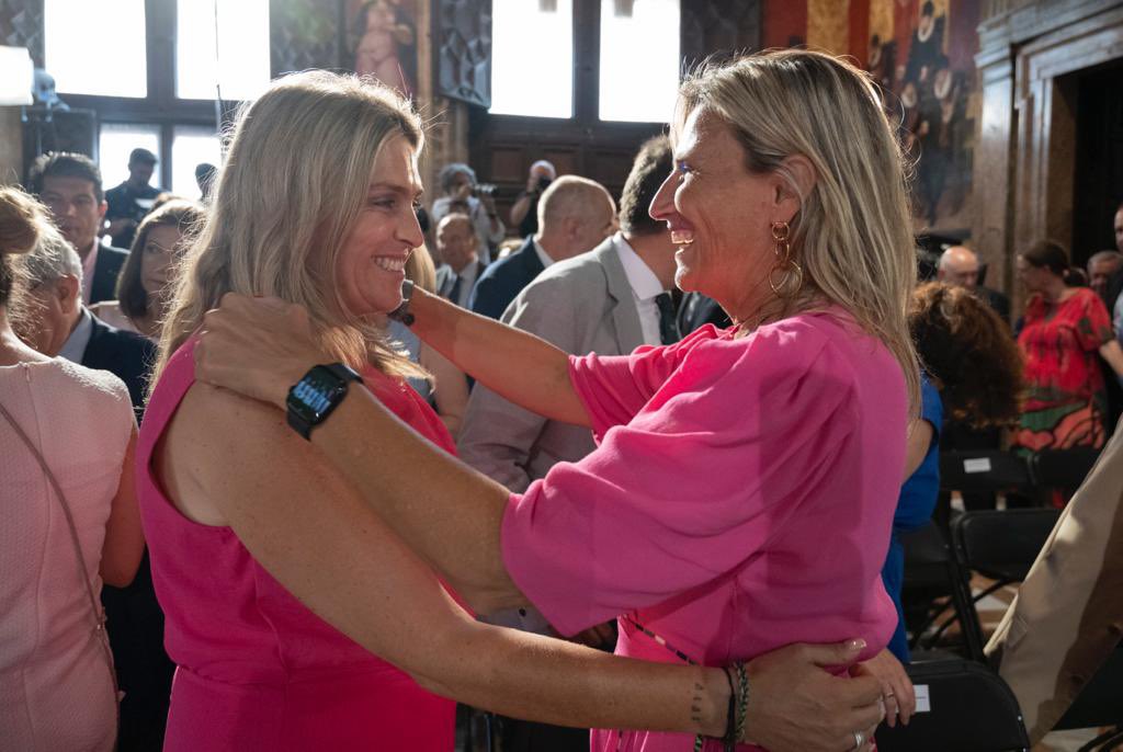 barrachinaMarta's tweet photo. Nuestro presidente @CarlosMazon40 no podía elegir mejor persona para su delegación en Castellón.

Preparada, con fuerza y con una gran vertiente social. Enhorabuena amiga, la provincia de Castellón de nuestra mano ganará. @FabregatSusana https://t.co/npheXgn6Ni