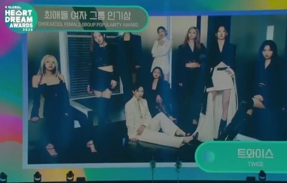 SubjectKpop's tweet photo. Congrats to @JYPETWICE as TWICE won the "Choeaedol Female Group Popularity Award" on 2023 K Global Heart Dreams Awards Ceremony 🎉🔥

#TWICE #트와이스 @JYPETWICE https://t.co/q6LRP8HojW