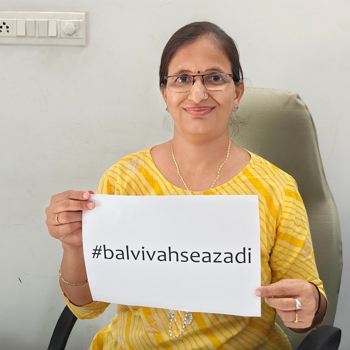 ShrushtiSeva's tweet photo. @BalVivahSeAzadi 
"Dedicated to a brighter tomorrow!🌟Shrushti Seva Samiti HQ unites against child marriage. Every child deserves a joyful childhood and a promising future. Let's protect their rights together"
#BalVivahSeAzadi #childmarriagefreeindia #FreedomNow #EndChildMarriage https://t.co/YzAFWA1dUs