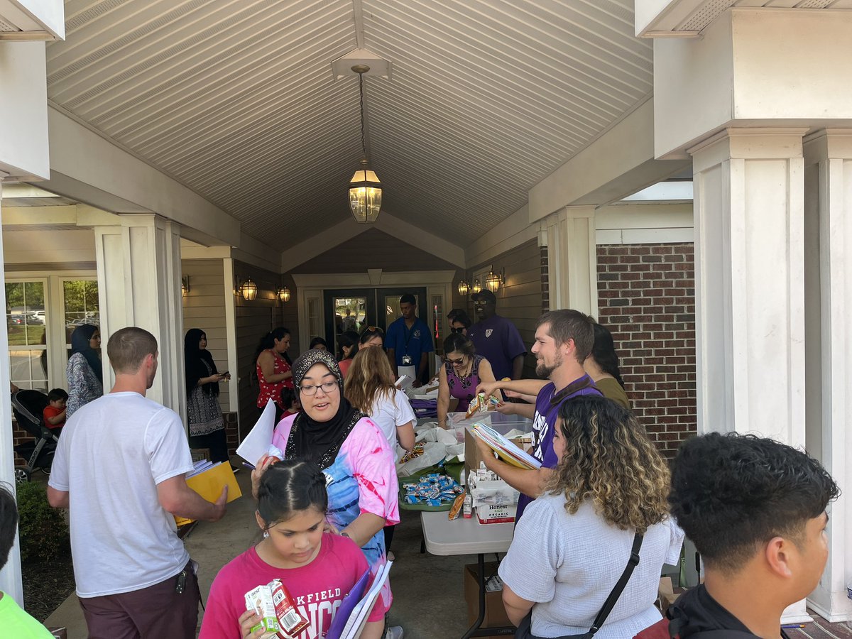 23-24 SY starting off strong with community visits from the <a href="/Chantilly_HS/">Chantilly High School</a> pyramid! #LeadtheCHARGE <a href="/BrookfieldES/">Brookfield School</a> <a href="/FCPSFranklinMS/">Franklin MS</a> <a href="/RockyRunMS/">RockyRunMS</a>
