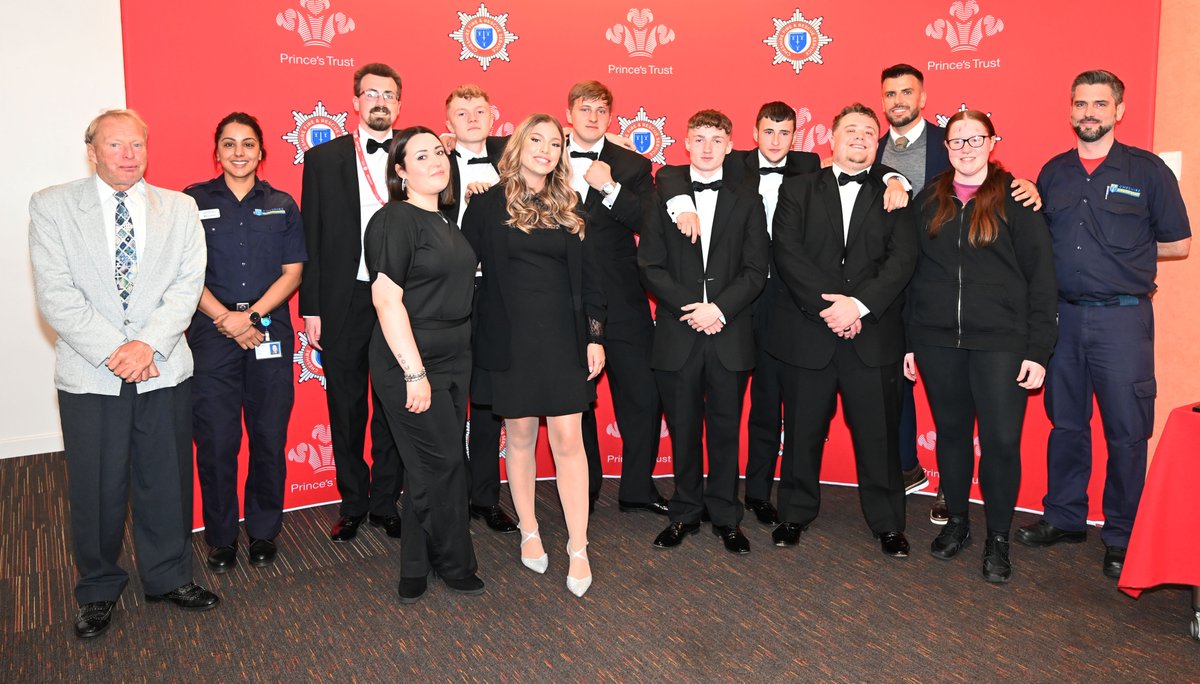 Congratulations to Macclesfield Prince's Trust team 44 who graduated yesterday at our training centre. 👏👏👏  

All the best for the future! 

For more photos of the event visit ➡️ orlo.uk/ro889