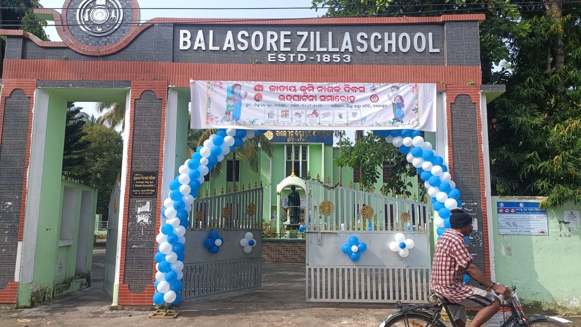 dpmubal's tweet photo. Launching of National Deworming Day by the Collector &amp; DM, Balasore at Zilla School, Balasore on 10.08.2023
@DBalasore @HFWOdisha @nhmodisha https://t.co/GON9kGH4dm