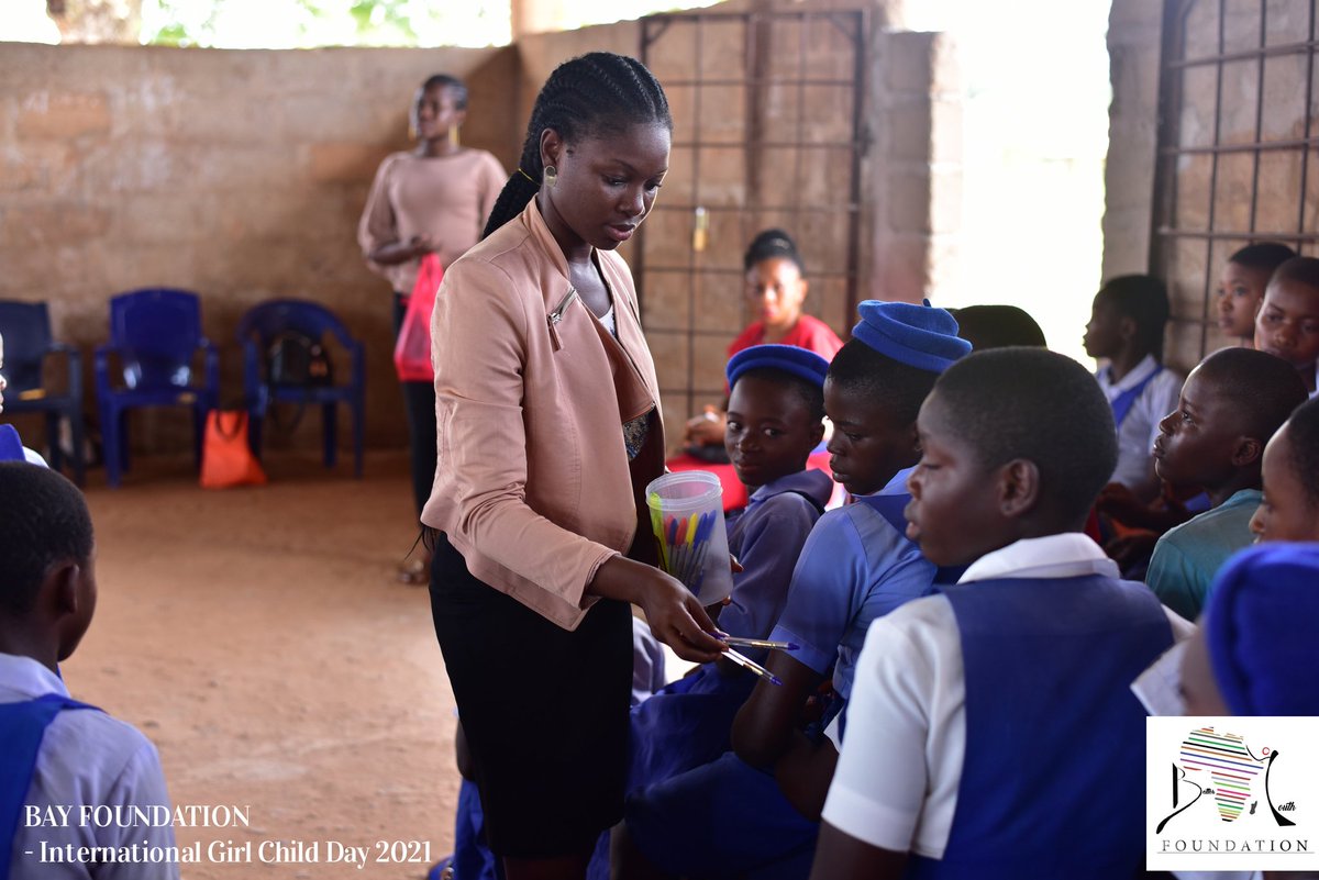 BetaAfriYouths's tweet photo. Education is the weapon African youths can wield to break the chains of poverty - Desmond Tutu

#BAYFoundation #youths #Africa #Nigeria #iyd #girlchildempowerment #future #group #team https://t.co/LEllYVAioK