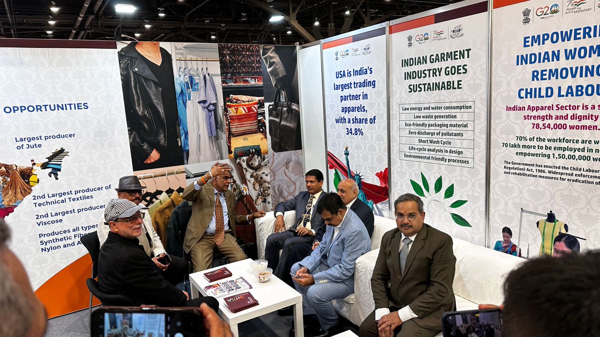 aepcindia's tweet photo. Sourching at Magic show inugurated in Las Vegas USA on 7th August 2023.
Shri Santosh Kumar Sarangi, DGFT discussing with AEPC members during the show. DRA Sakthivel, Shri HKL Magu, etc present during the meeting.
#aepc #sourcingatmagic #lasvegas #apparelindustry #trade #commerce https://t.co/rnhQok9RPq