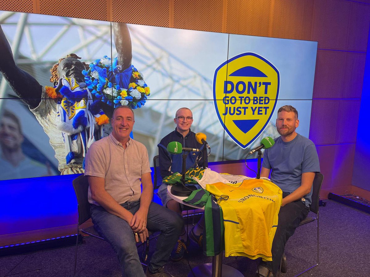 Another amazing day for @Jamesjnr_21 invited onto the BBC Don't Go To Bed Just Yet podcast with @apopey and @curlywand.  James was on talking all things @LUFC and about his current situation and his diagnosis with Hodkins Lymphoma thanks for having him guys x #wekeepfighting 👍