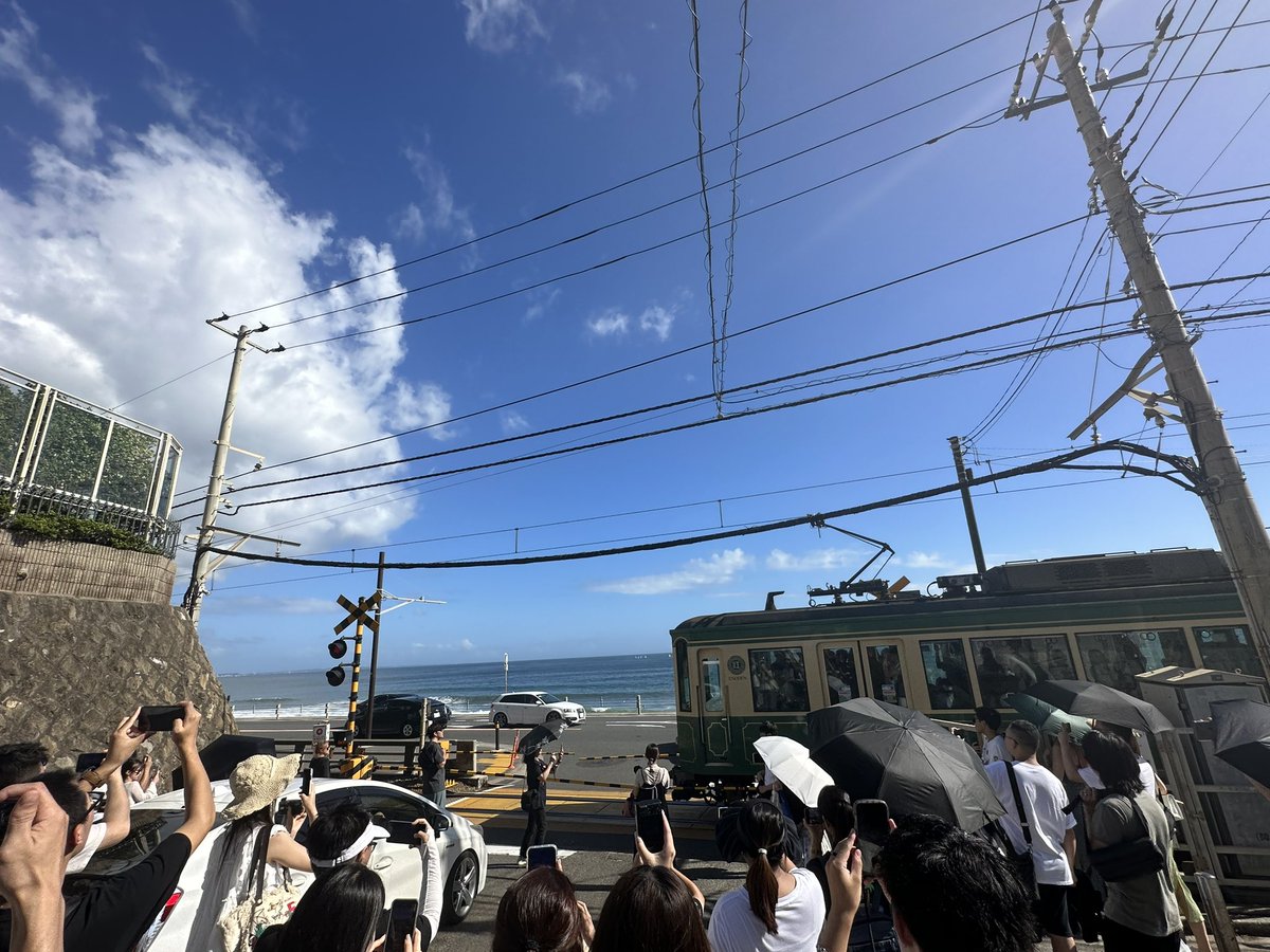 capekelps's tweet photo. 鎌倉高校前
江の岛 https://t.co/9KEOG2Rpmb