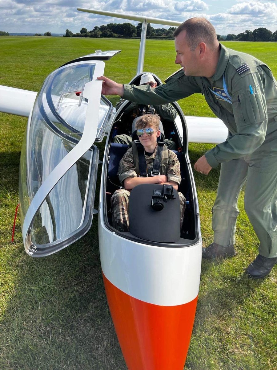 Cpl Bowers and Cdt Steward are currently on a camp at RAF Cranwell with other cadets from Essex Wing. Yesterday, they had the amazing opportunity to go gliding! What a fantastic experience for these two!✈️✈️

#AirCadets #RAFAC #WhatWeDo