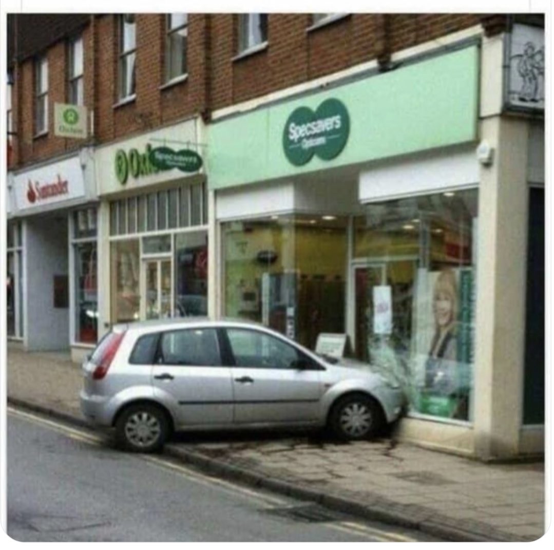 VeryBritishProblems tweet media