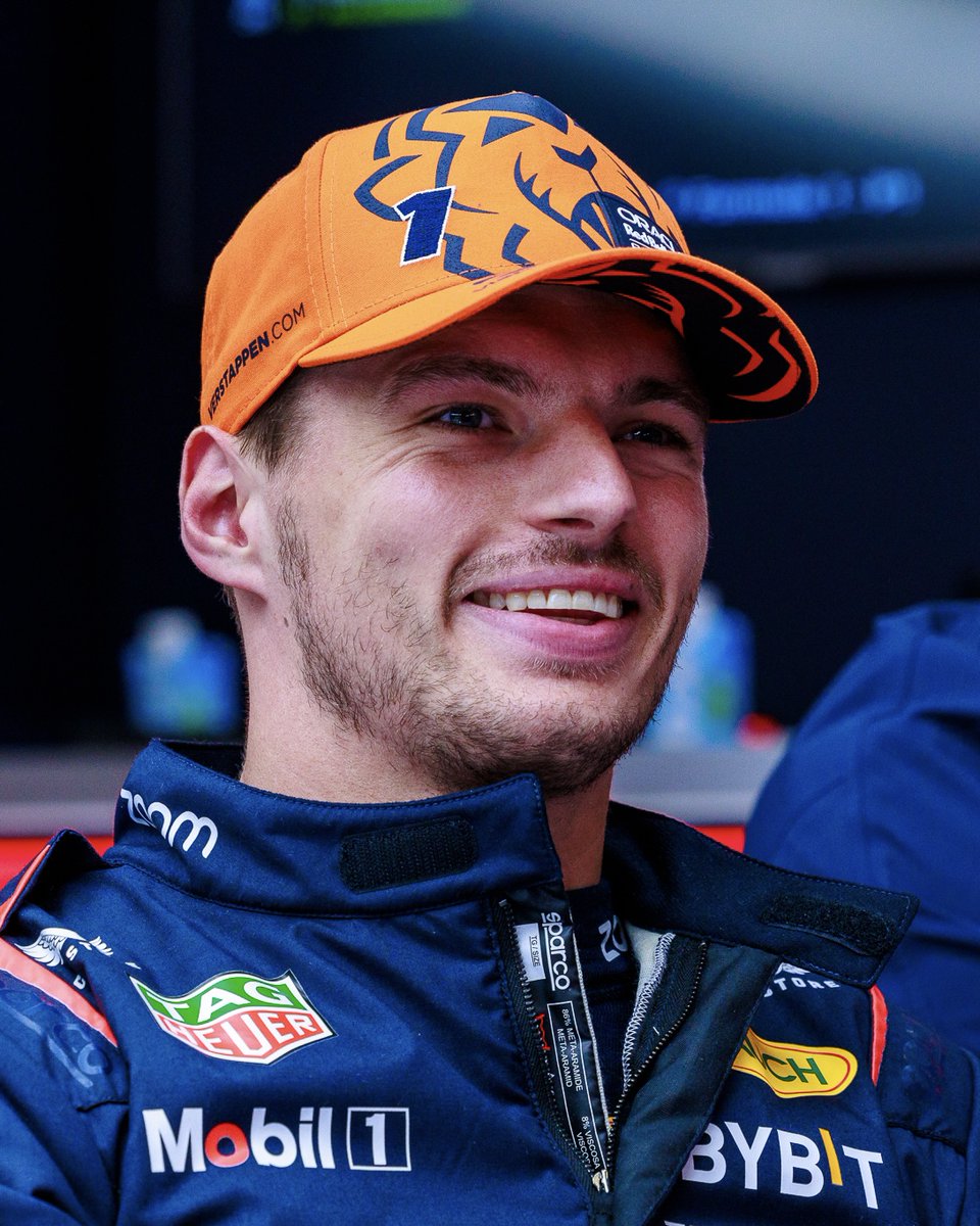 VerstappenCOM's tweet photo. Orange driver cap win streak: 4/4 🥶

Austria, Great Britain, Hungary and Belgium 🧡 https://t.co/zMIQid4oxe
