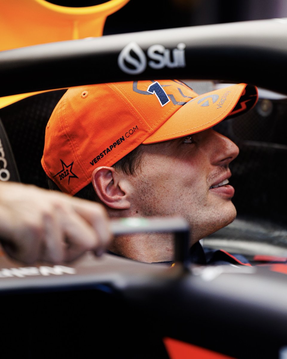 VerstappenCOM's tweet photo. Orange driver cap win streak: 4/4 🥶

Austria, Great Britain, Hungary and Belgium 🧡 https://t.co/zMIQid4oxe