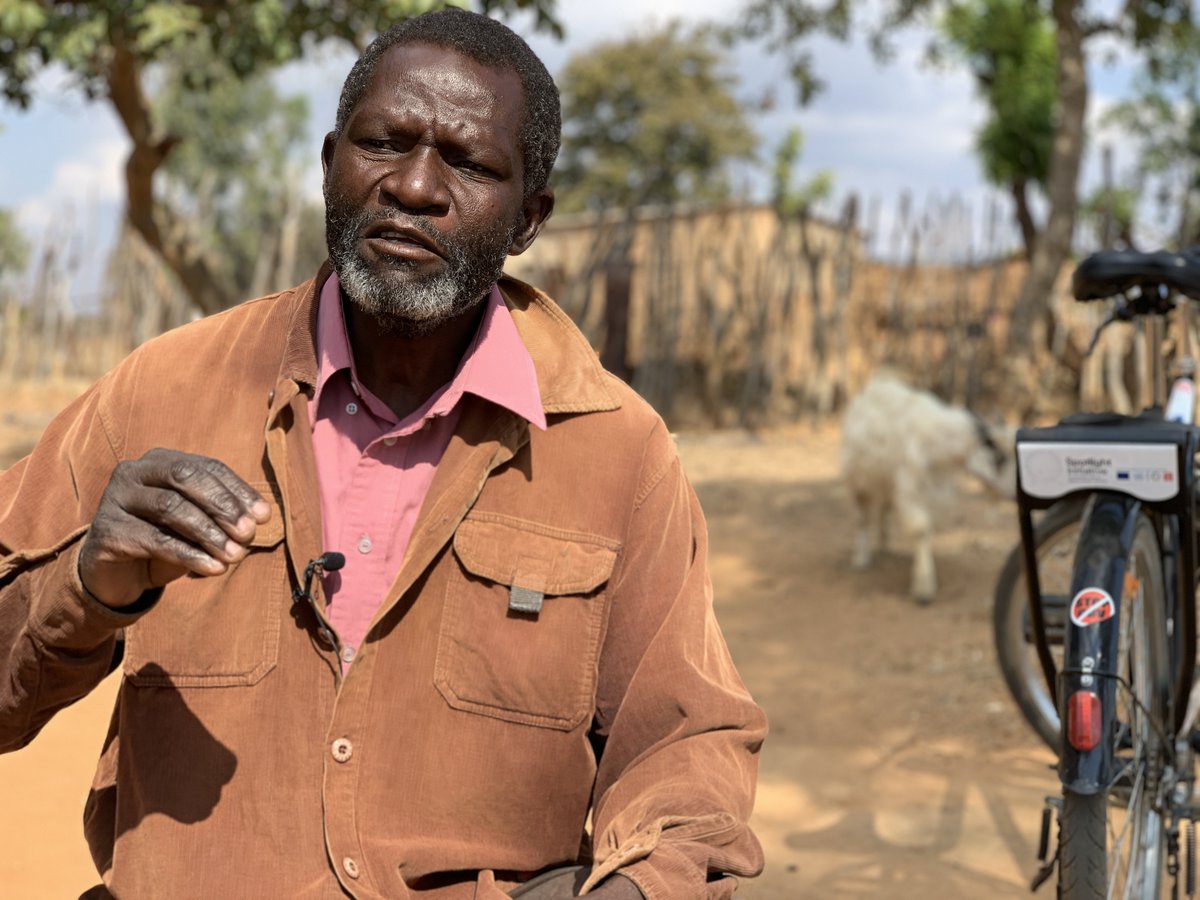 #HeForShe Indabas are providing @HeForShe champions with a platform to discuss issues related to #GEWE & to share lived experiences. Martin Ncube uses weekly #HeForShe Indabas to raise awareness & encourage men to take an active role in promoting #GEWE in Matebeleland South, 🇿🇼.