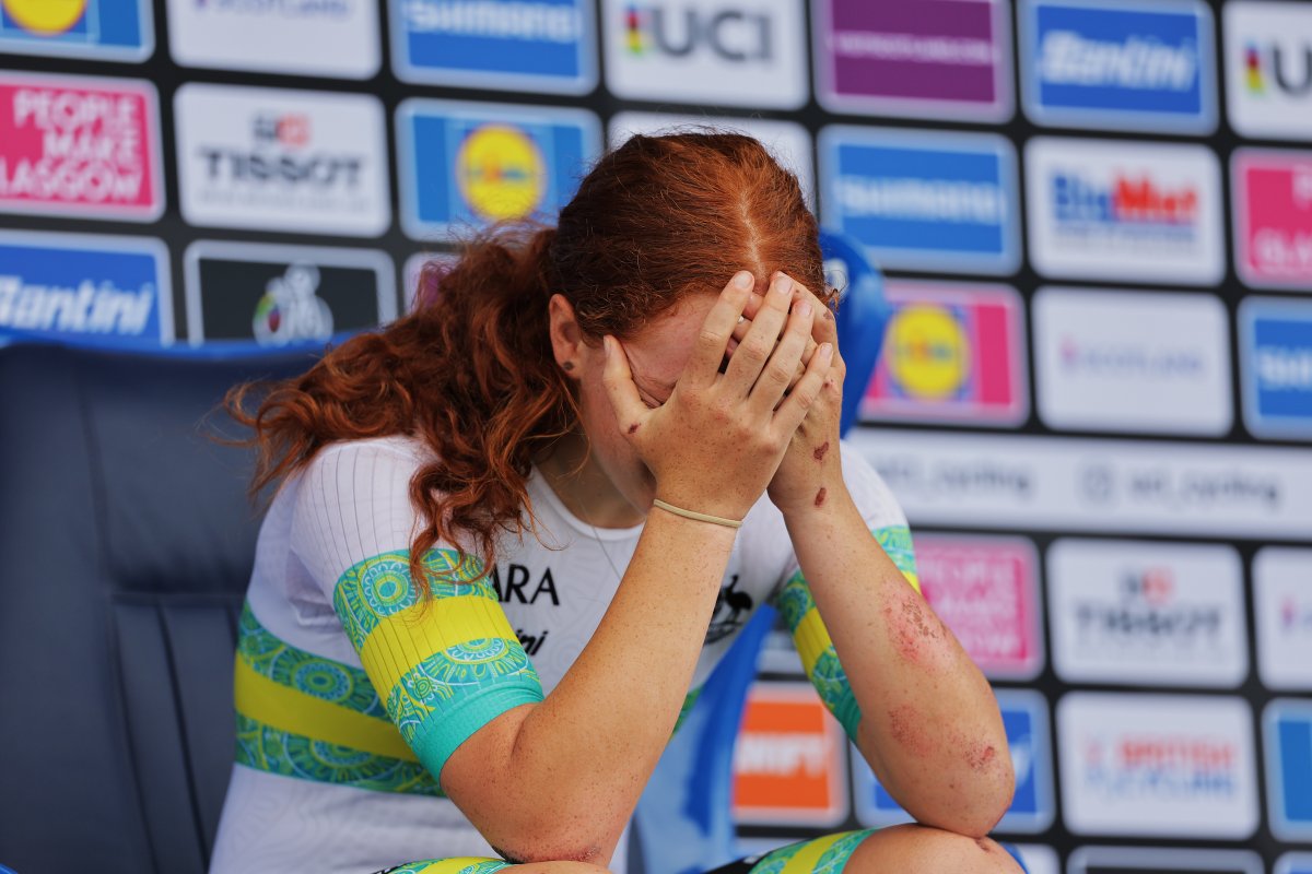 UCI_cycling's tweet photo. Look at this reaction 🥹

GOLD for 🇦🇺 Felicity Wilson-Haffenden in the Women Junior ITT

#GlasgowScotland2023 https://t.co/iIleqBGx5n