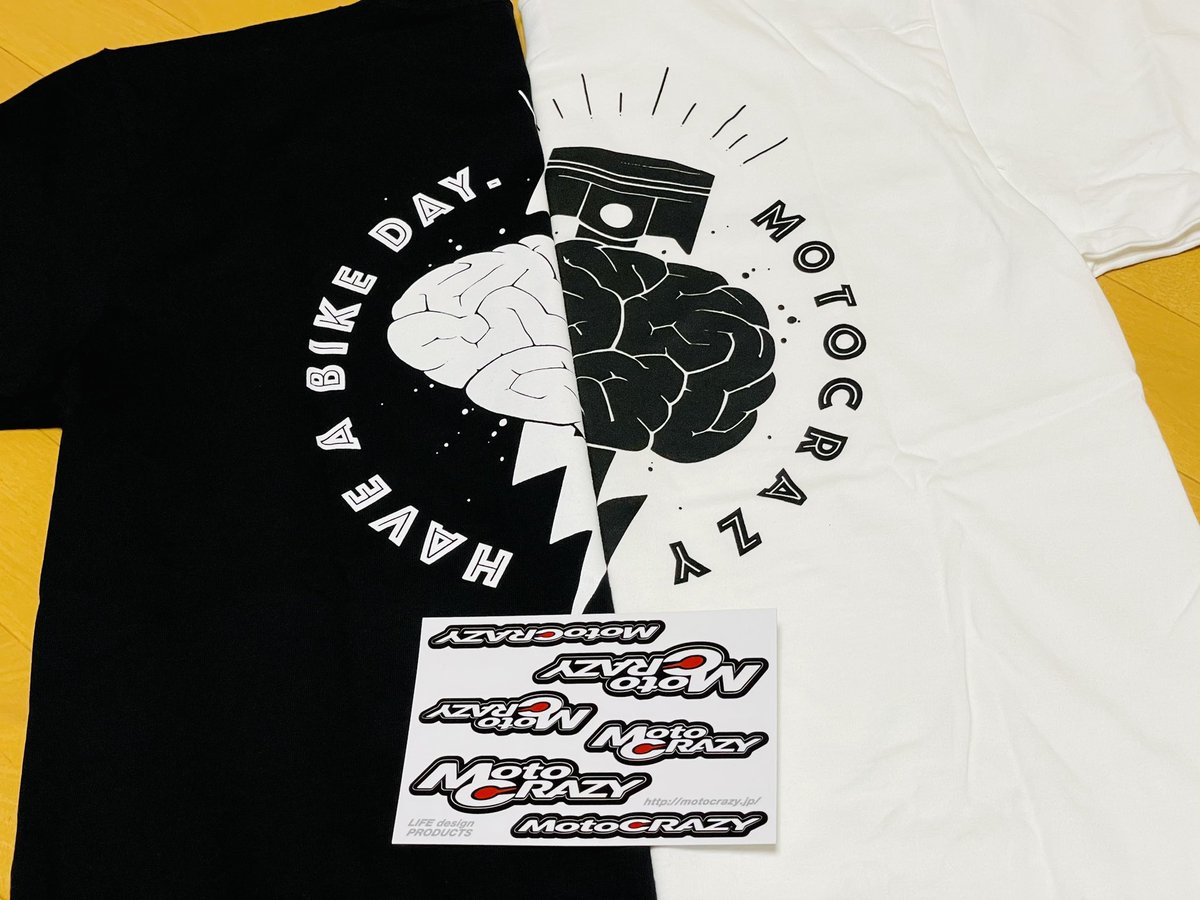 turu_moku's tweet image. コレやるために白黒買った😤

DUCATIでもKTMでもないけどバイクにステッカー貼っても良いですか？🥺

超速発送ありがとうございました😊

@MotoCRAZY_JAPAN 
#HAVEABIKEDAY