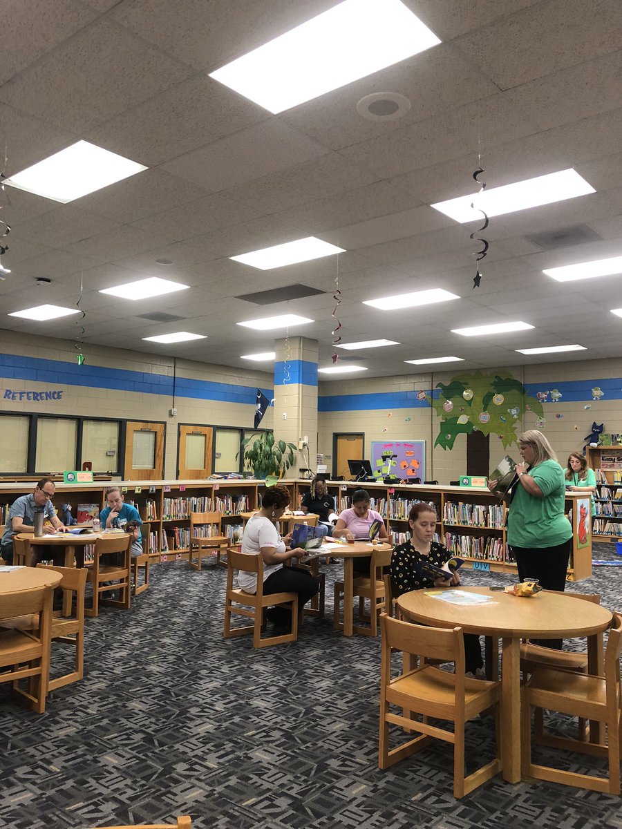 April Aulmer tweet media