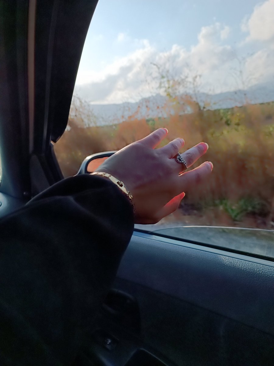 |

•İnsanlara güvenen usanır.
•من اعتمد على الناس مل 

•ومن اعتمد على الله ولا مل 
•Allah 'a güvenen usanmaz. 

|Hazreti Ali كرم الله وجهه |

|Hayrlı gnlr 🦋🌹🦋|