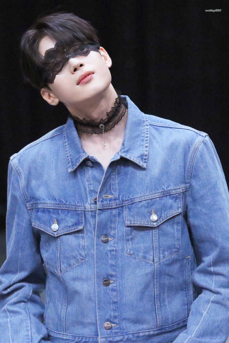 Waiting941224's tweet photo. 230806 승우 💜

U GOT IT 😈

#한승우 #HANSEUNGWOO https://t.co/bk4De3EtGM
