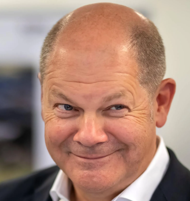 HarryInspektor's tweet photo. @spdbt @verenahubertz Eine "Investitionsoffensive" bedingt ein "investitionsfreundliches Klima" und eine Emanzipation gegenüber den #USA. DAS ist mit #Scholz nicht umsetzbar! Ein Kanzler, der zu #Nordstream schweigt und alle Probleme weglächelt wie "Elliot das Schmunzelmonster"! https://t.co/FNsPJFA4tx