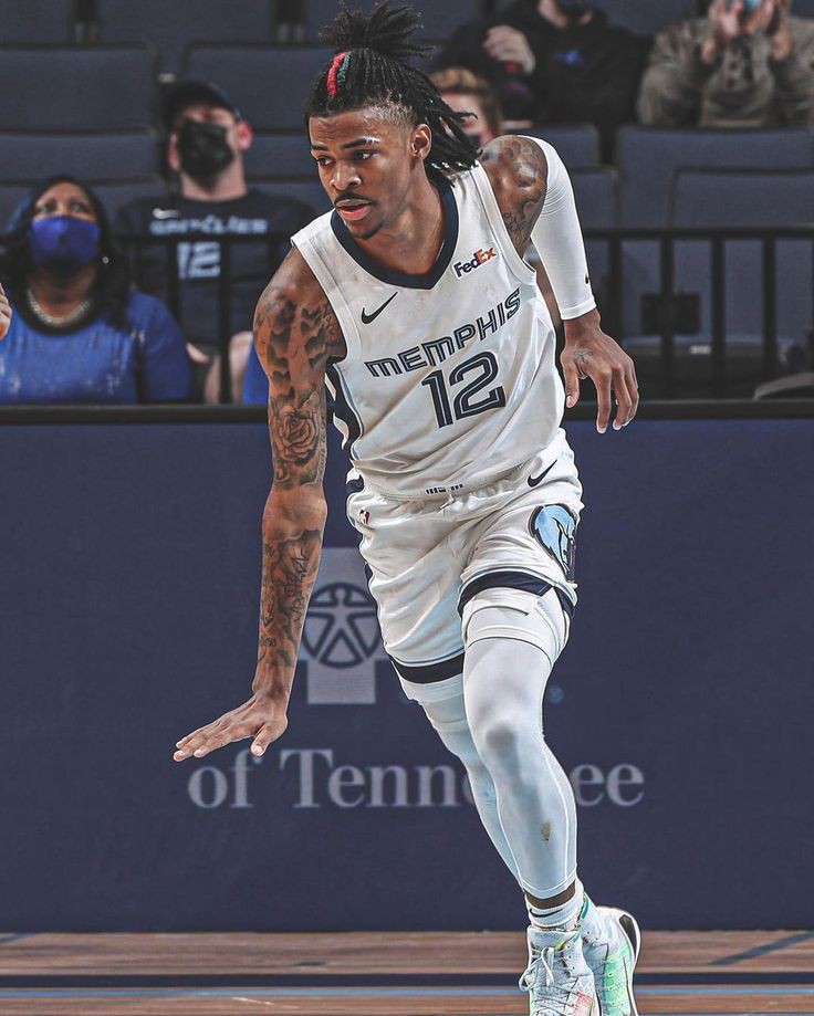 ZueraNba's tweet photo. Hoje o melhor shooter da NBA está fazendo aniversário!!!

Hoje é aniversário de Ja Morant 🥳🥳🥳 https://t.co/x8ZWdzPrTh